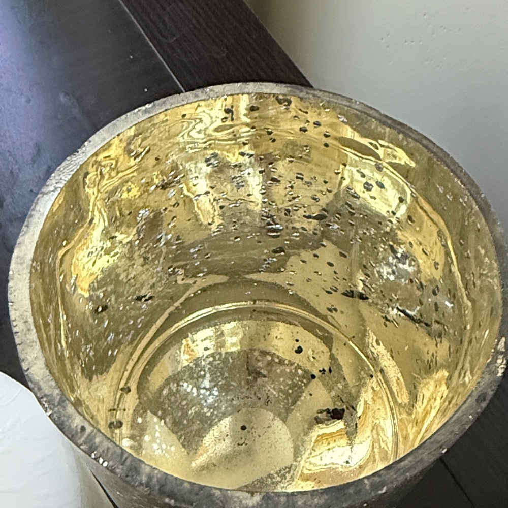 Elegant Silver Candle Holder - Picture 3 of 6